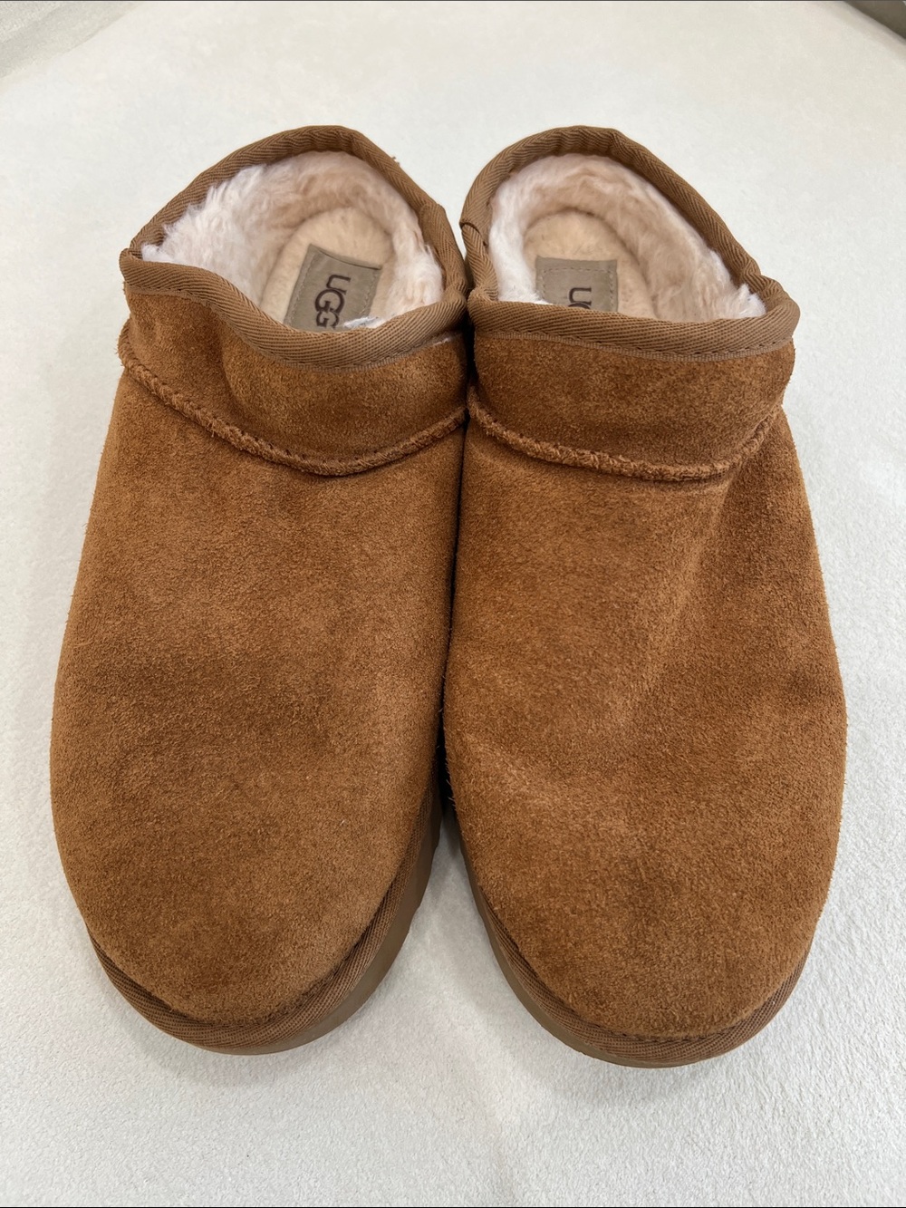 UGG Classic Slipper Cognac Size 10